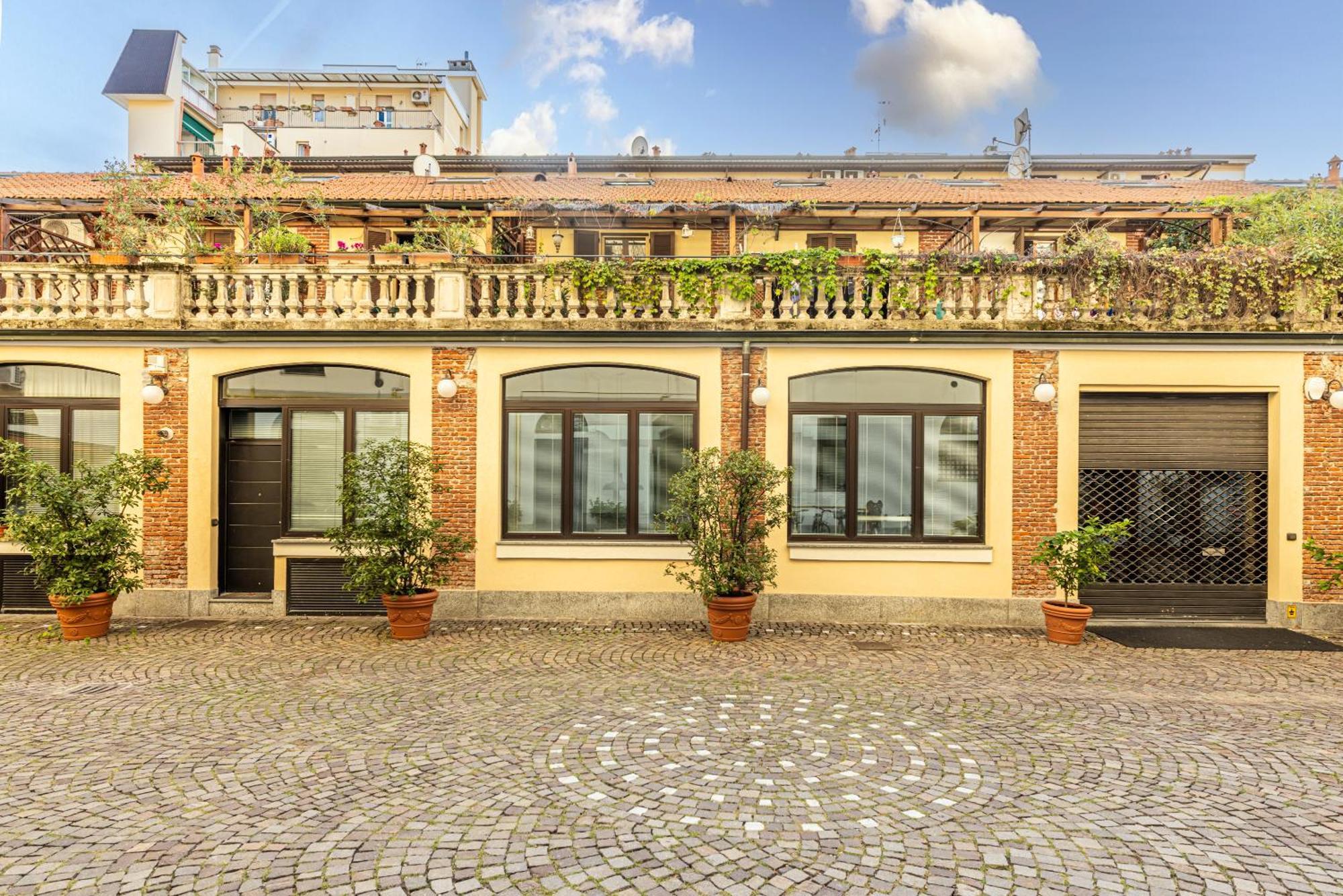 Free Parking Duomo-Porta Romana "Casa Del Pittore" Milan Exterior photo